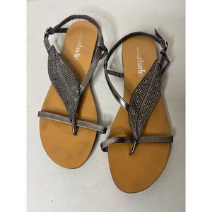 Charming Charlie Sandals Bronze Leaf Women's Size 9 Flats Ankle Buckle Strap